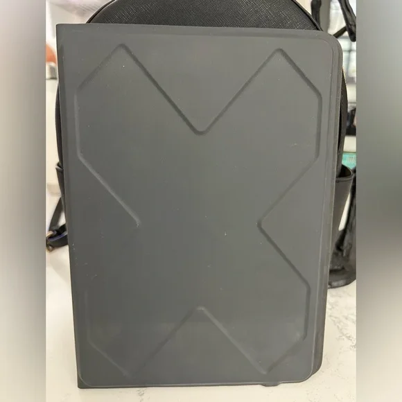 iPad Air silver barely used and in excellent condition. A few minor scuffs.